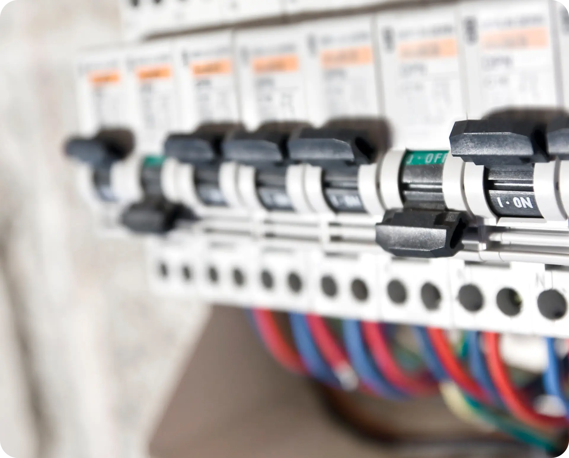 Co delame revize elektroinstalace hestima