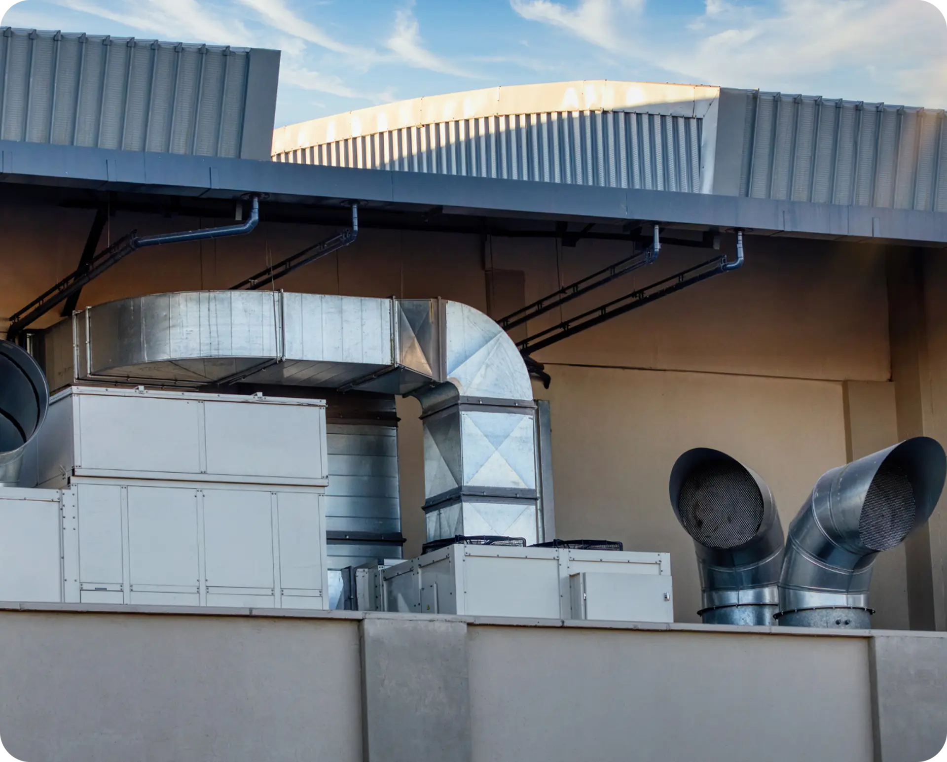 O nas industrialni chlazeni hestima